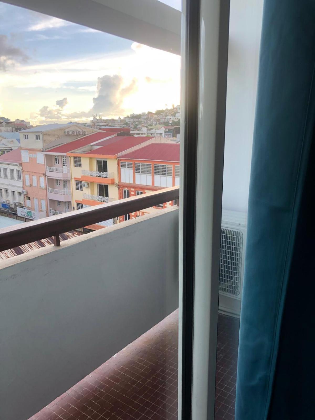 Appartement Au Coeur De Fort De France A Cote De La Bibliotheque Schoelcher! Exteriör bild